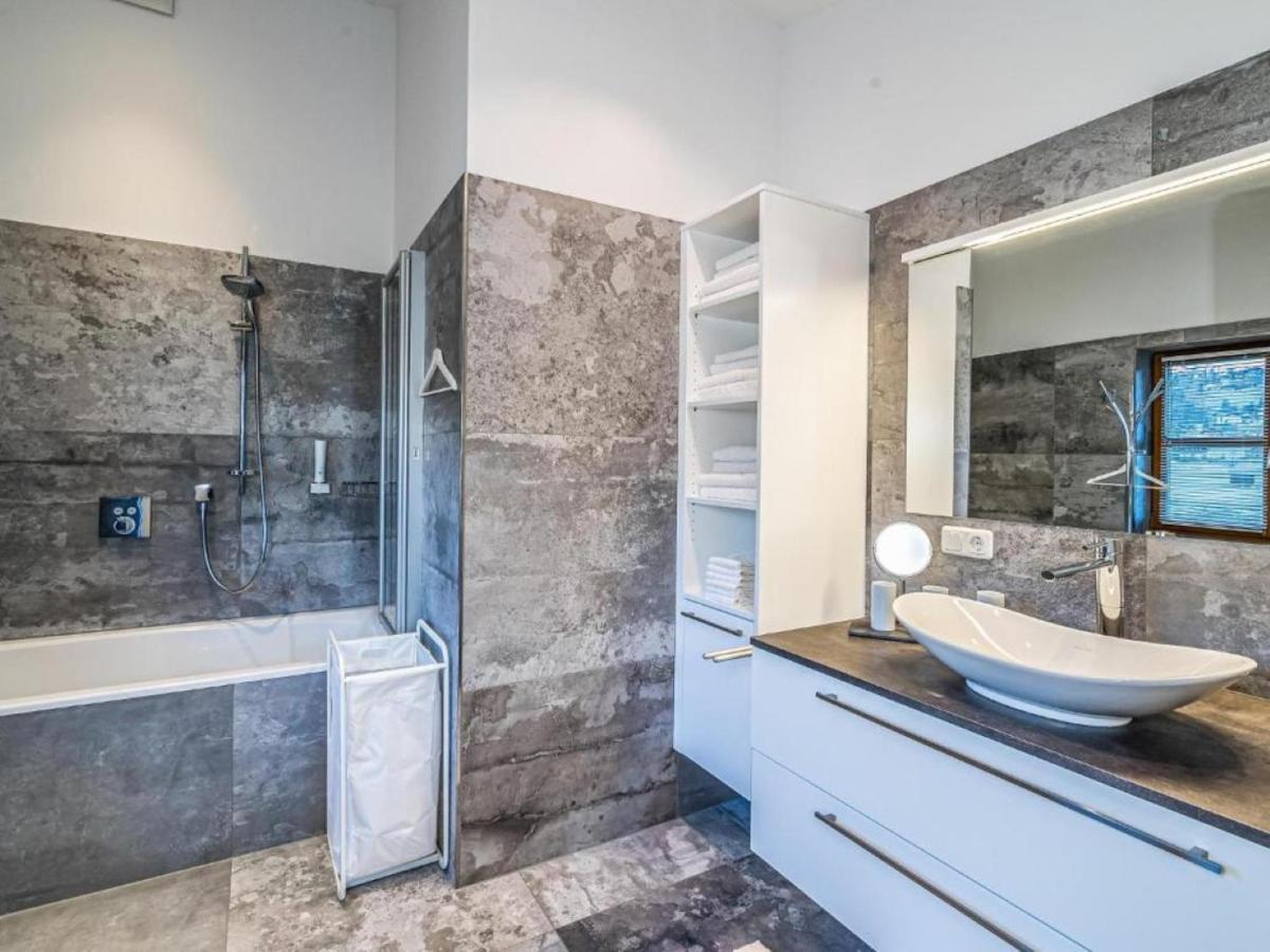Penthouse Julia Naehe Badesee Mit Infrarotsauna -zell Am Kaprun Appartement *